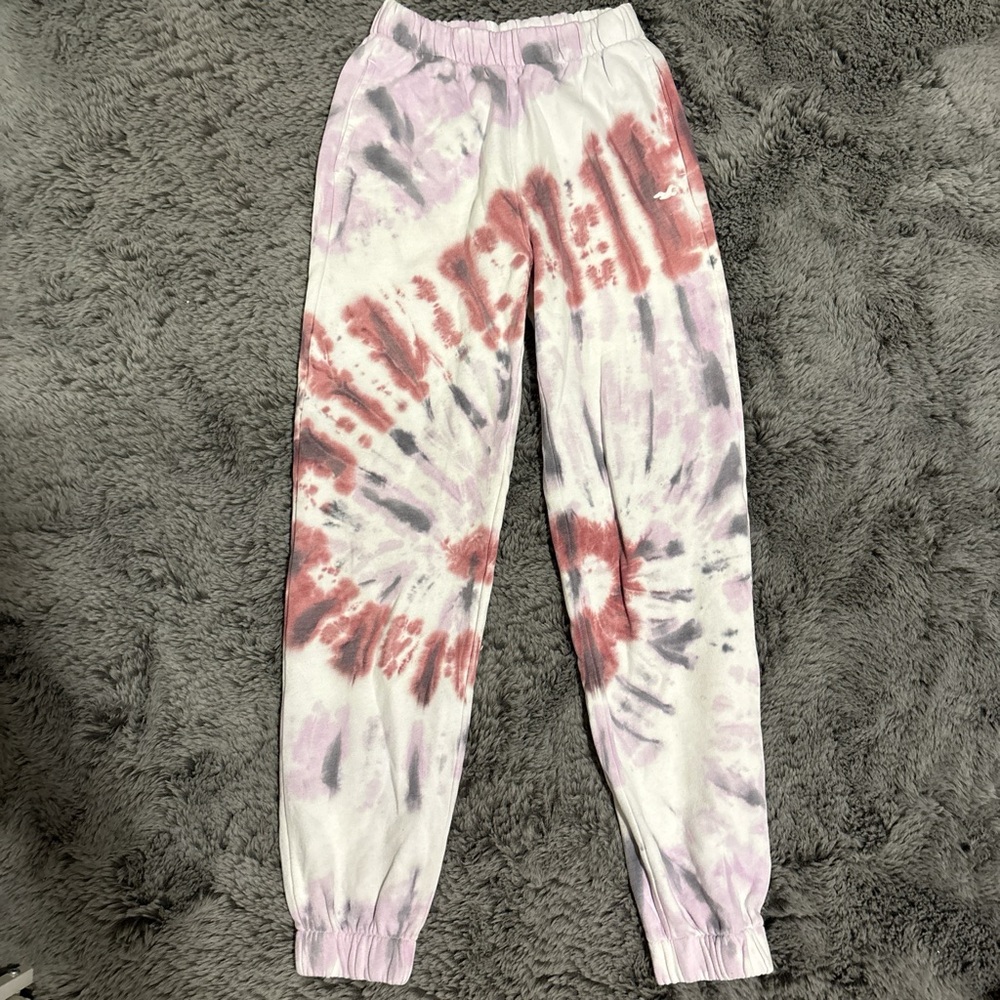 Hollister Tie-Dye Sweatpants in Pink and Purple